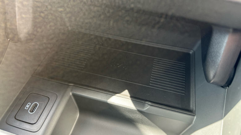 Land Rover Range Rover Evoque 1.5 P270e Edition 5dr Auto Hatchback